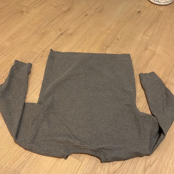 Lululemon - Picture 2 of 3